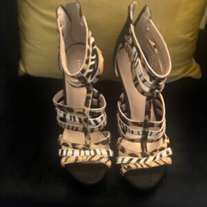 MICHAEL SHANNON Animal Print Heels
NEW W/O TAGS